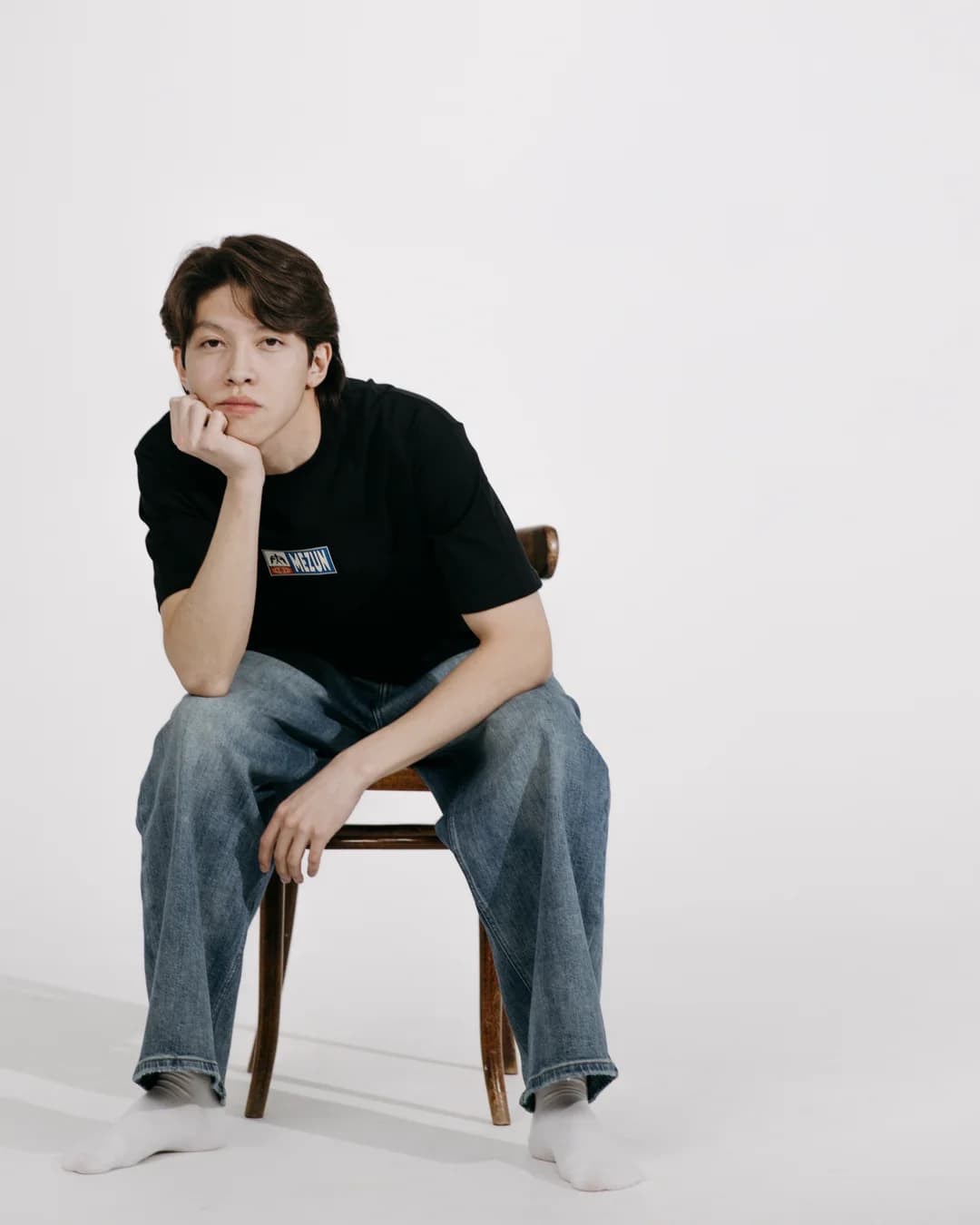Mezun oversized T-shirt with Ktlian jeans